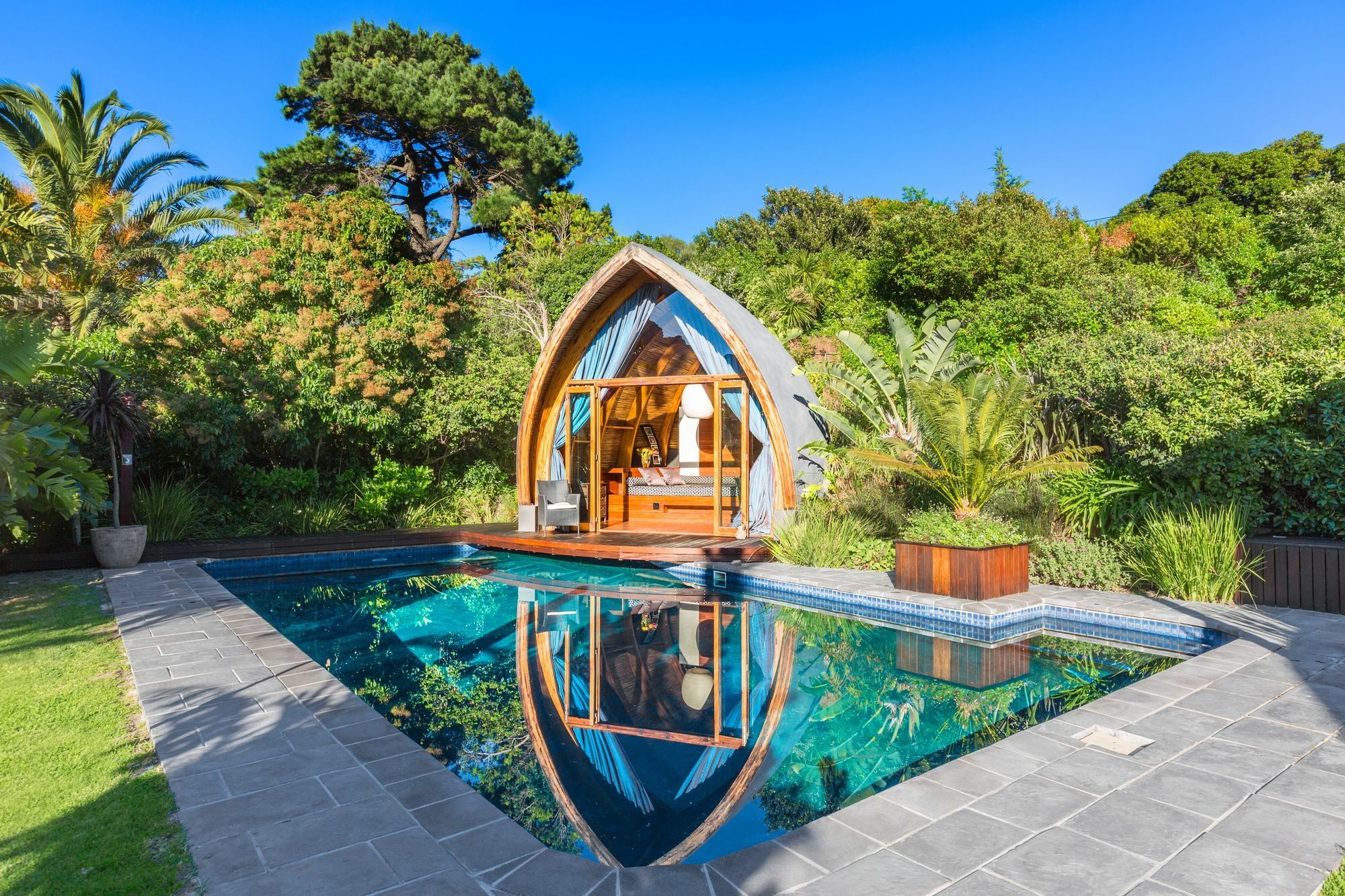 האוט ביי Cube Guest House מראה חיצוני תמונה